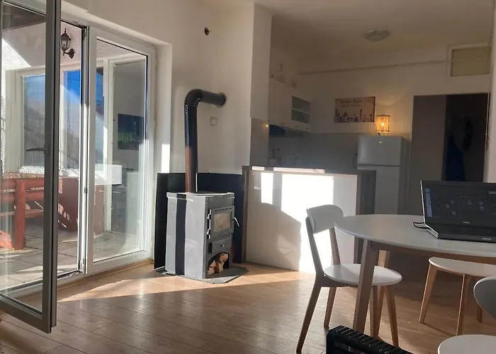 شقة Penthouse Stan 80m2, Terasa 36m2, Garaza... Centar Banja Luke - Gradski Park بانيا لوكا